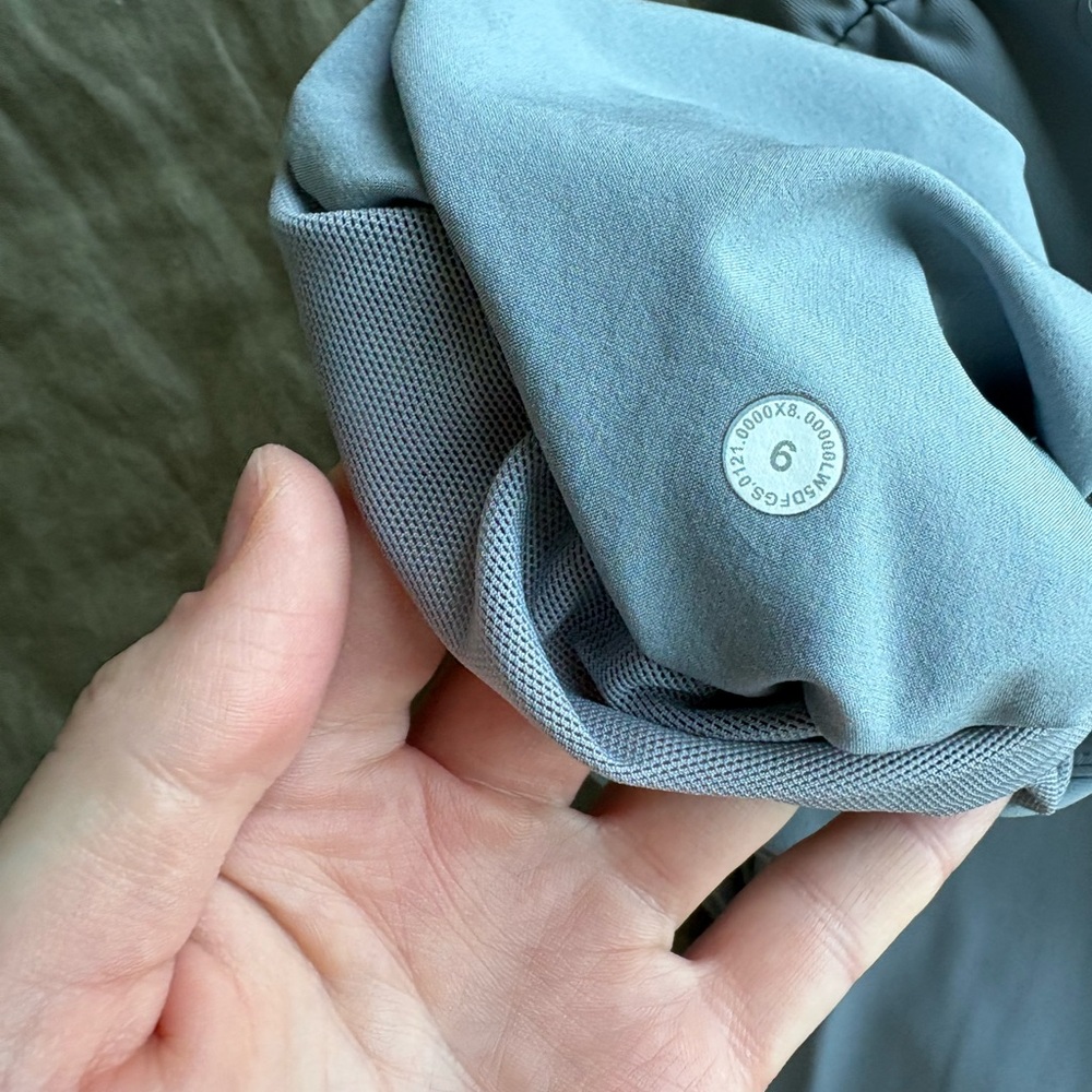 Lululemon Athletica Keep Moving Pant 7/8 High-Rise In Rhino Grey Size 6 - Picture 3 of 3